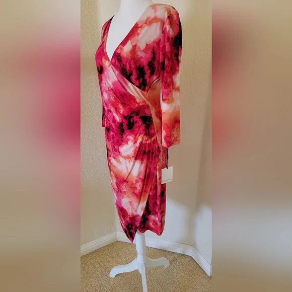 NWT Calvin Clein wrap dress 3/4 sleeve print faux, size 10 - Picture 3 of 5